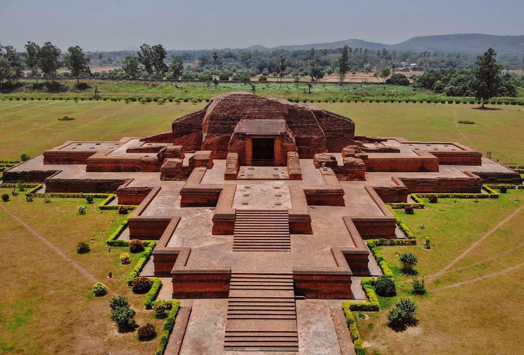 Seven Universities Of Ancient India - EDbh9WJWAAAj F8