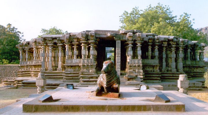 thousand pillar temple of warangal